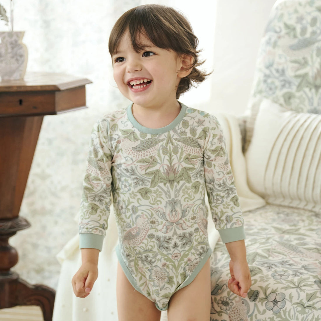 Nest Designs Organic Cotton Long Sleeve Kimono Onesie Strawberry Thief Slate Blue — lifestyle