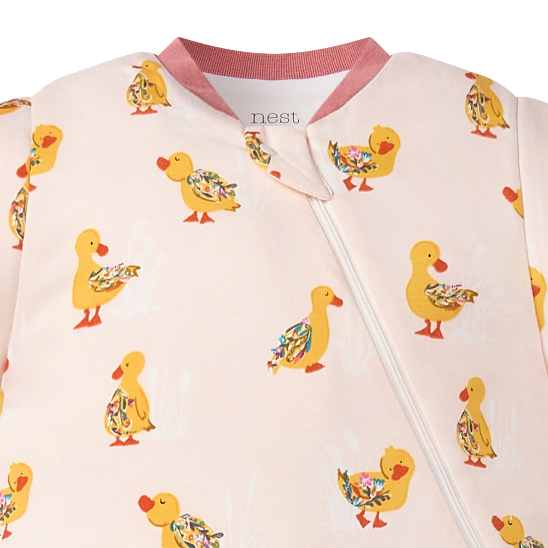 Five Little Ducks sleep bag neckline and diagonal front zipper in close-up