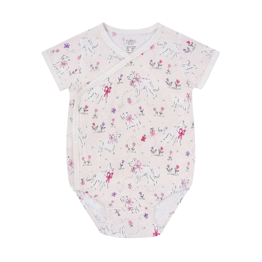 NEST DESIGNS Nest Designs Short Sleeve Kimono Onesie Doggie Meadow envelope neckline with bottom snap closure img 1/5