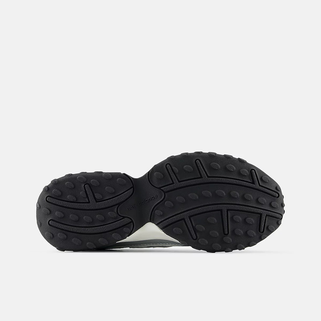 New Balance 204L Lace Shoes in White With Rosewood — outsole