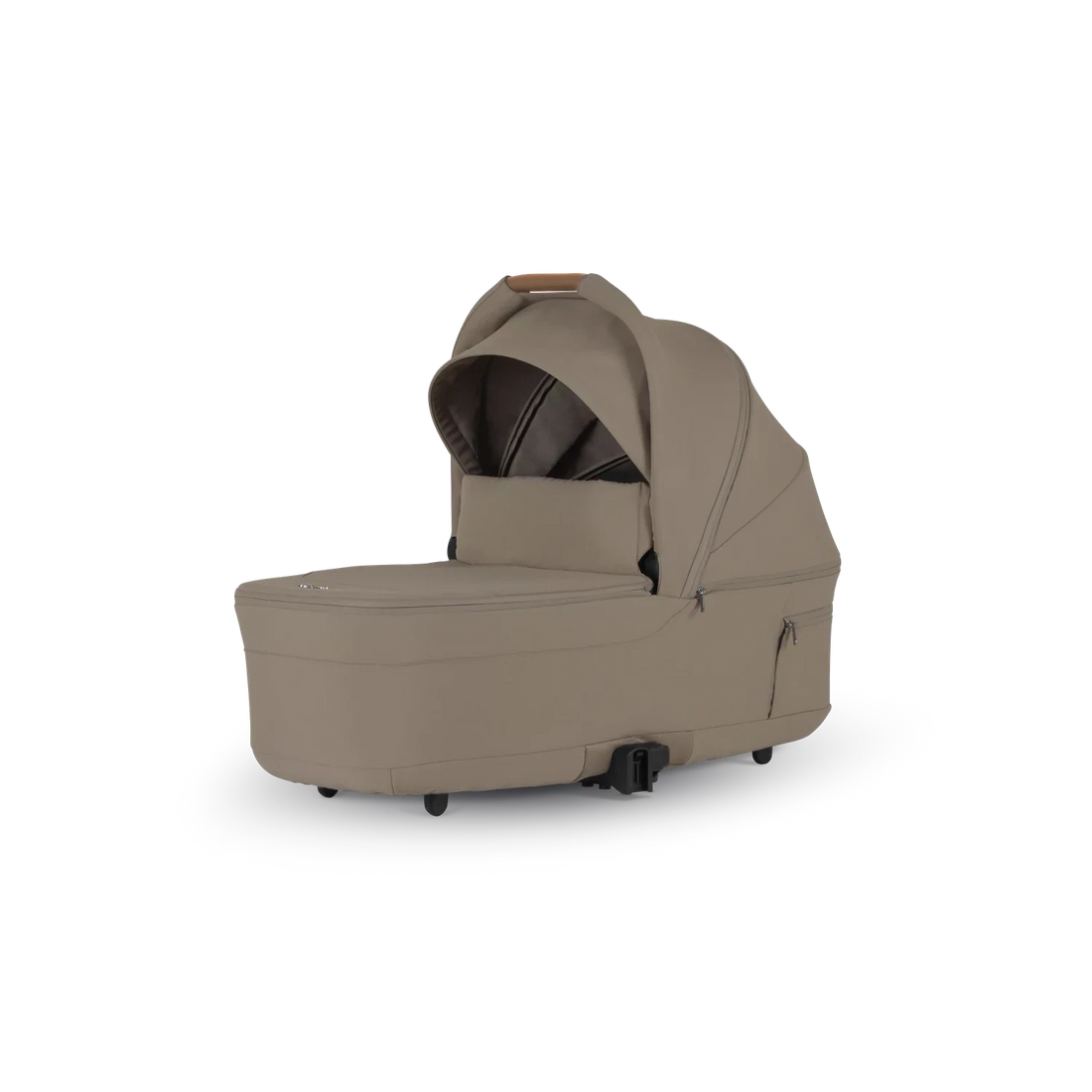 Silver Cross Nia Pod in Champagne — pod three-quarter view