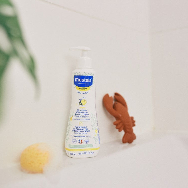 Mustela Nourishing Cleansing Gel with Cold Cream and Organic Beeswax 300 mL - product detail view