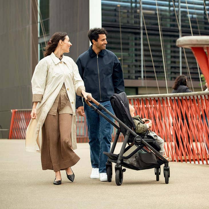 Nuna SWIV Stroller in Caviar — official product view 18