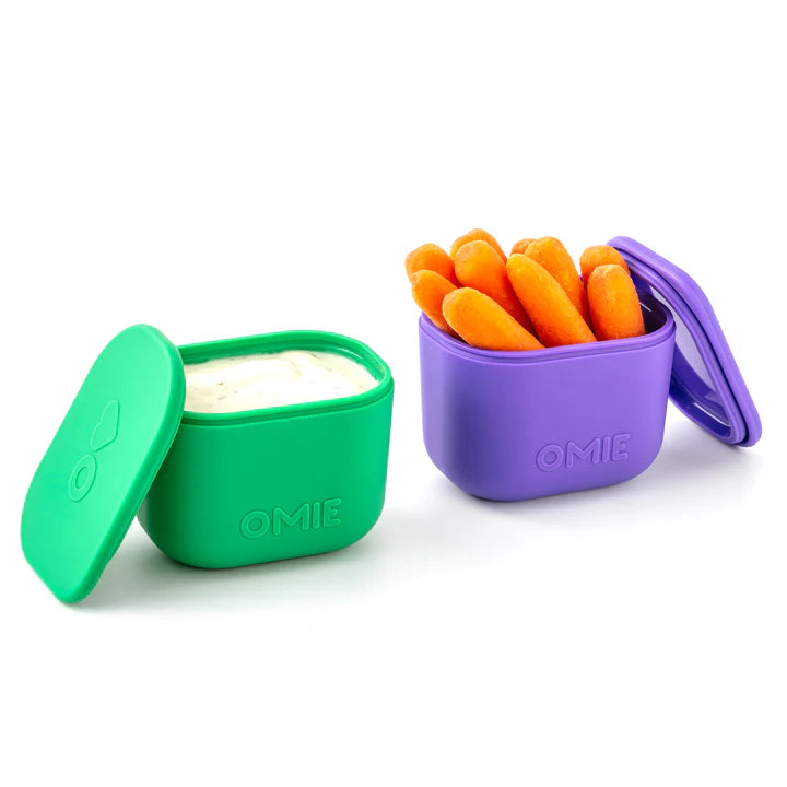 Omielife Omiebox Up Dip Sets in Green and Purple, green container with white dip and purple container with carrot sticks