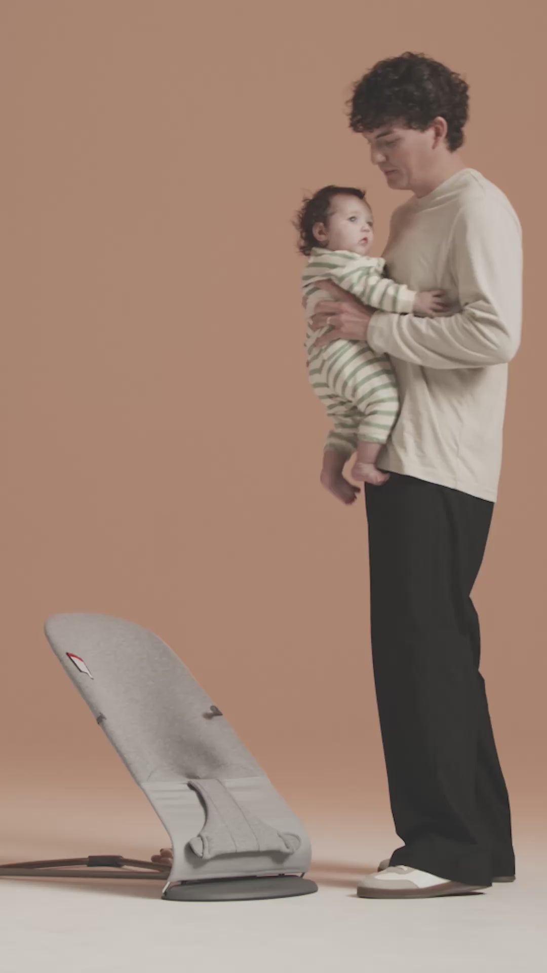 How do we use the baby bouncer?
