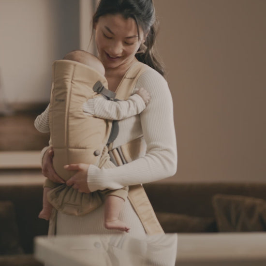 BabyBjörn Baby Carrier Mini