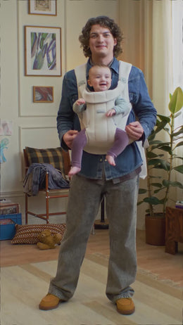 BabyBjörn Baby Carrier Hold