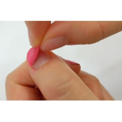 PUTTISU Puttisu Pangpang Nail Polish Bling Twinkle Pink on nails