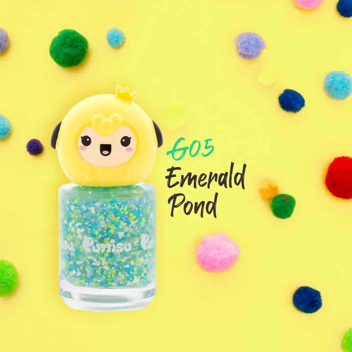 Puttisu Pangpang nail polish glitter G05 Emerald Pond bottle with yellow cute cap and blue-green glitter.
