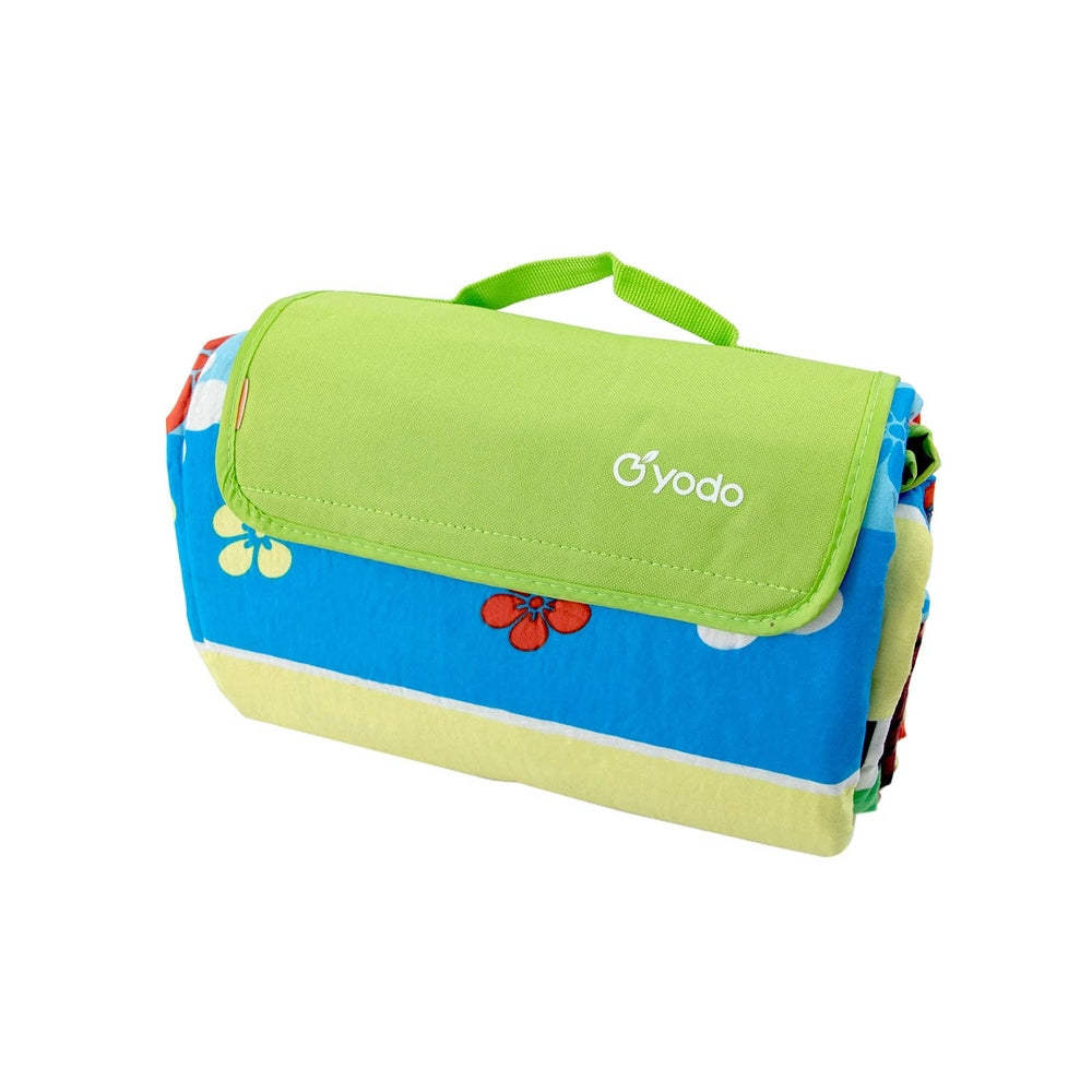 Ray Star Yodo picnic blanket with lime-green roll cover and blue floral fabric, 79x79 inches