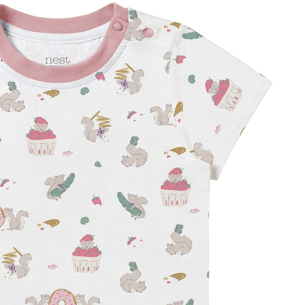 NEST DESIGNS Nest Designs Short Sleeve PJ Set Very Squirrelly shoulder snap closure with pink contrast trim img 6/10
