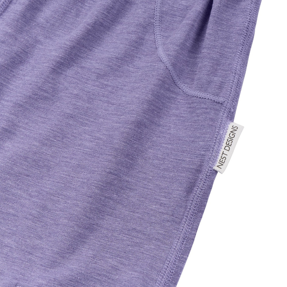 NEST DESIGNS Nest Designs Shorts Violet Blooms with stitched pocket detail and white label tag img 4/6