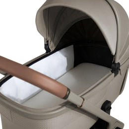 Silver Cross Cove 2 Compact Bassinet