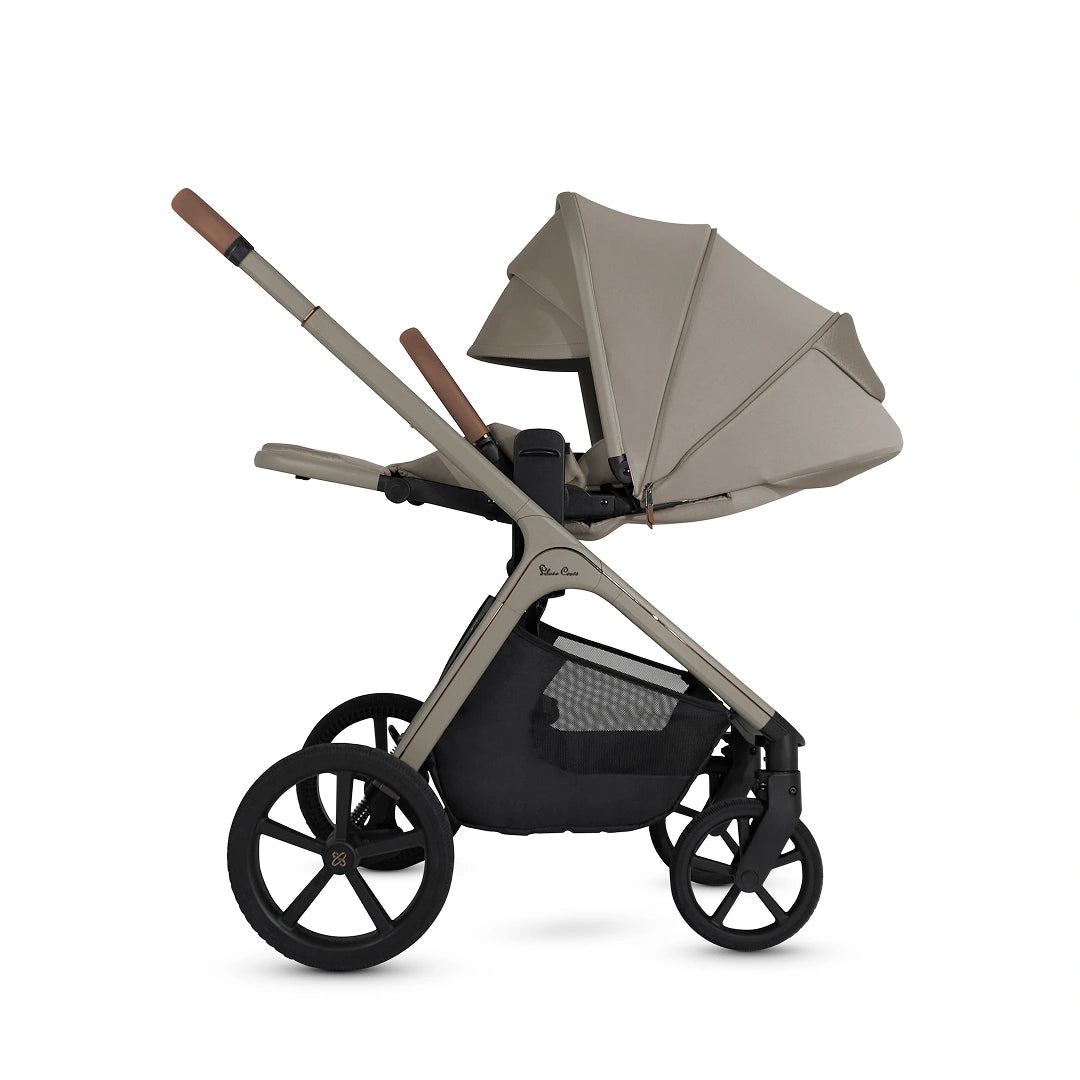 Silver Cross Cove 2 stroller in Champagne with its seat facing the parent.