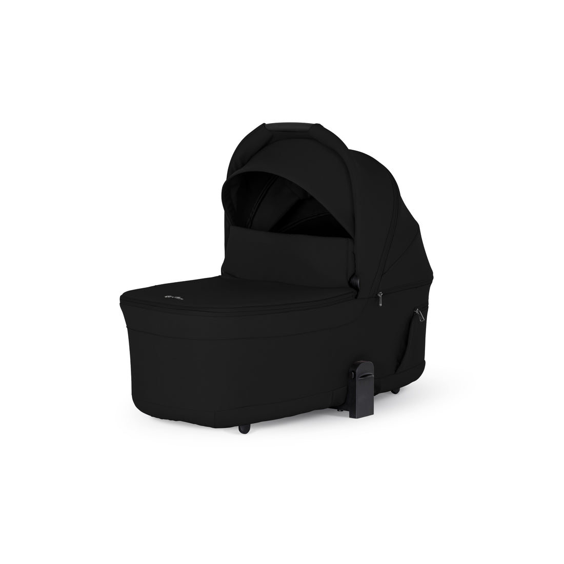 Silver Cross Breez Compact Bassinet in Black — bassinet three-quarter view