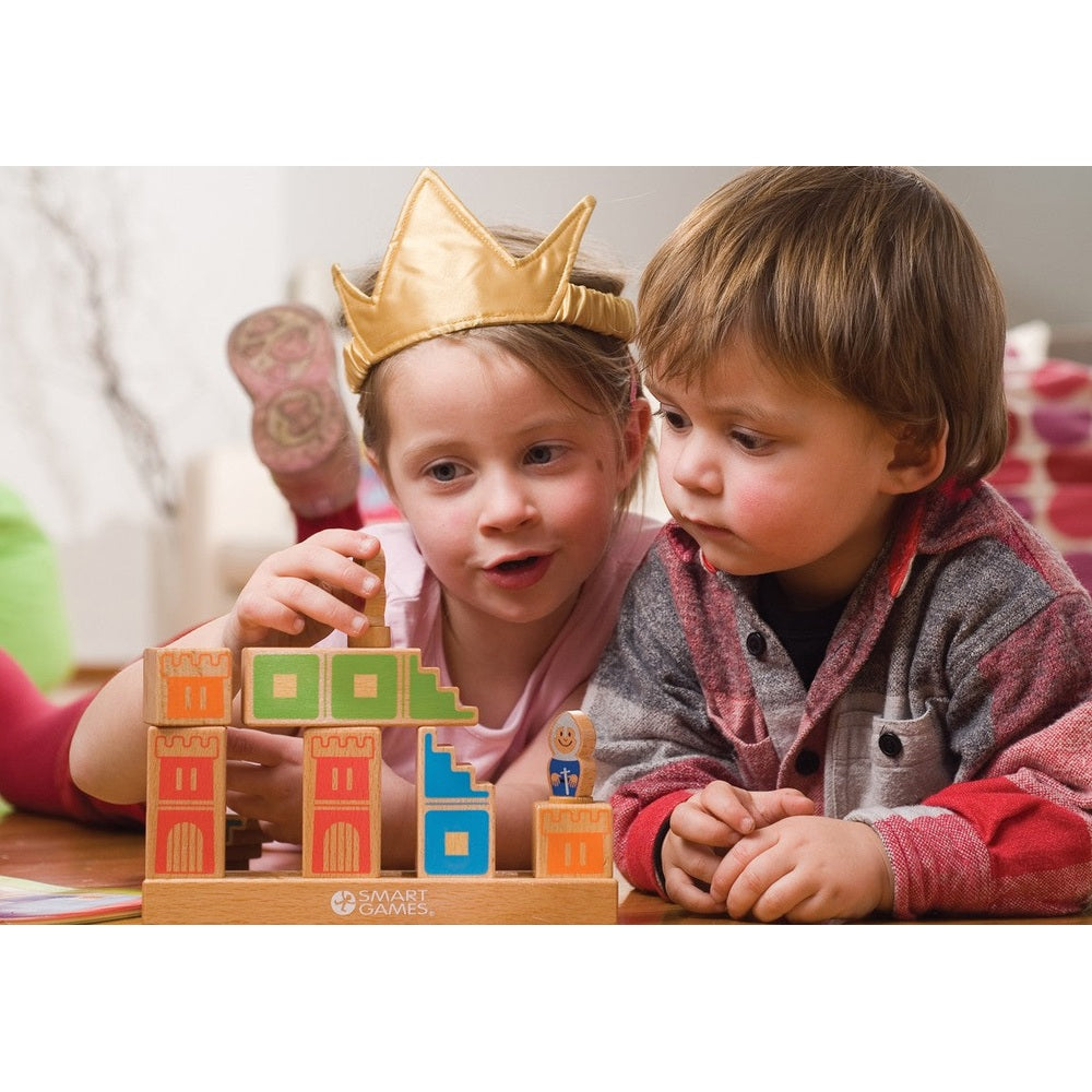 SMART GAMES Smart Games Camelot Jr wooden blocks with castle tower designs and peg figure img 2/6