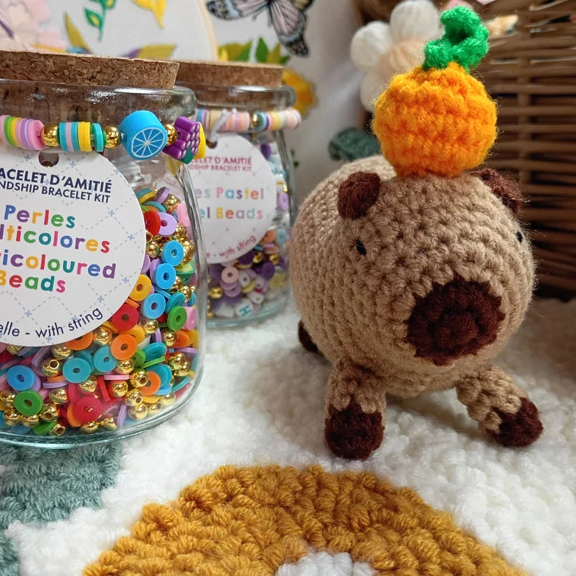 PBI ART Pbi Art Diy Bead Jar Multicoloured with gold spacer beads and elastic string included img 4/9