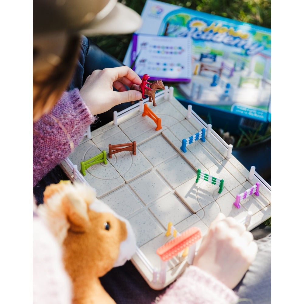 SMART GAMES Smart Games Horse Academy Grid puzzle board with colorful movable fence obstacles img 3/8