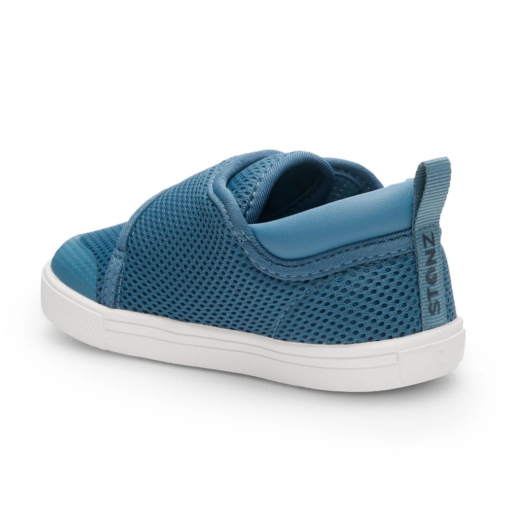 Stonz Cruiser Original toddler shoes in denim blue with breathable mesh upper, white sole, STONZ logo pull tab