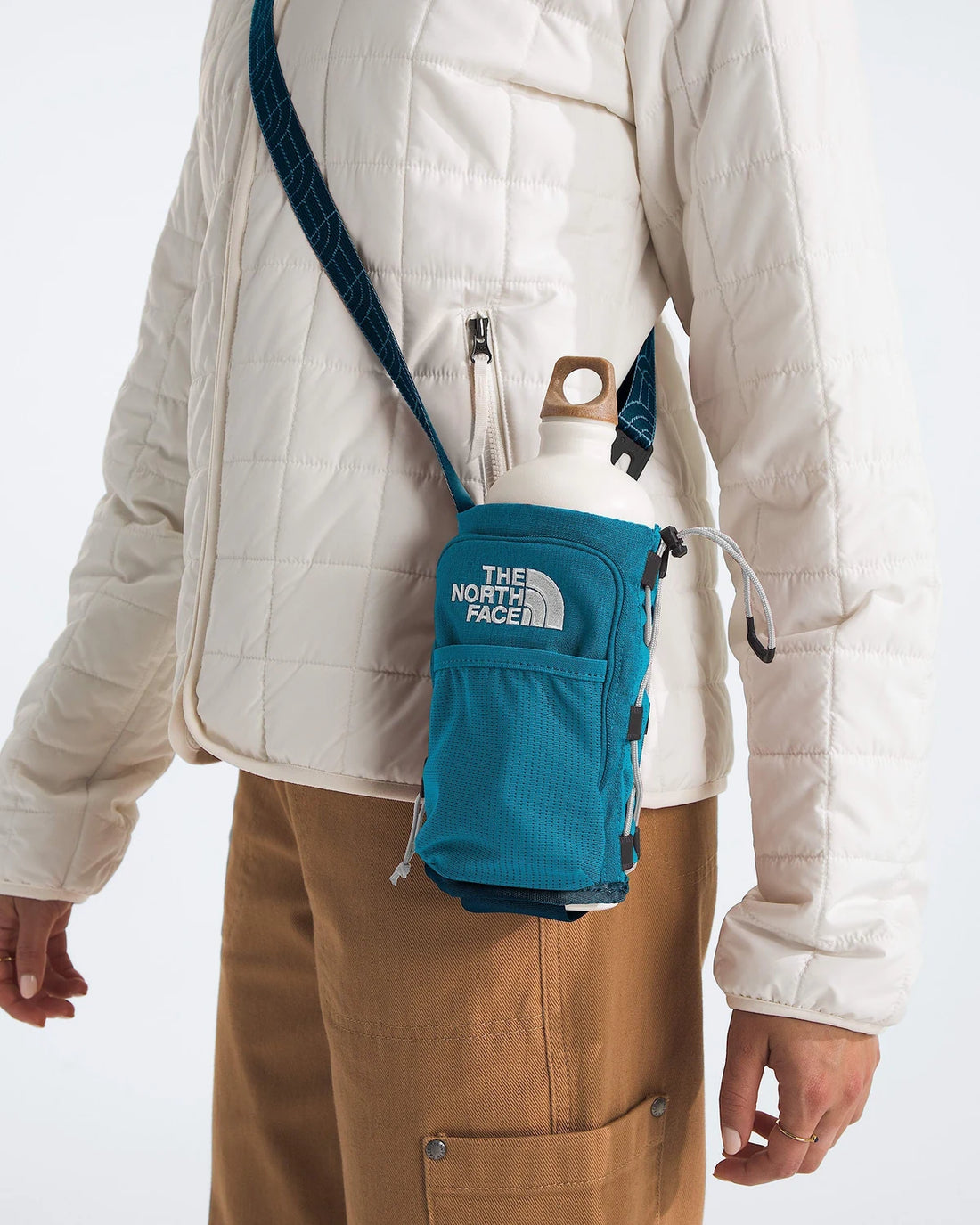 Borealis Water Bottle Holder in Midnight Petrol/Alkaline Blue - Modelback