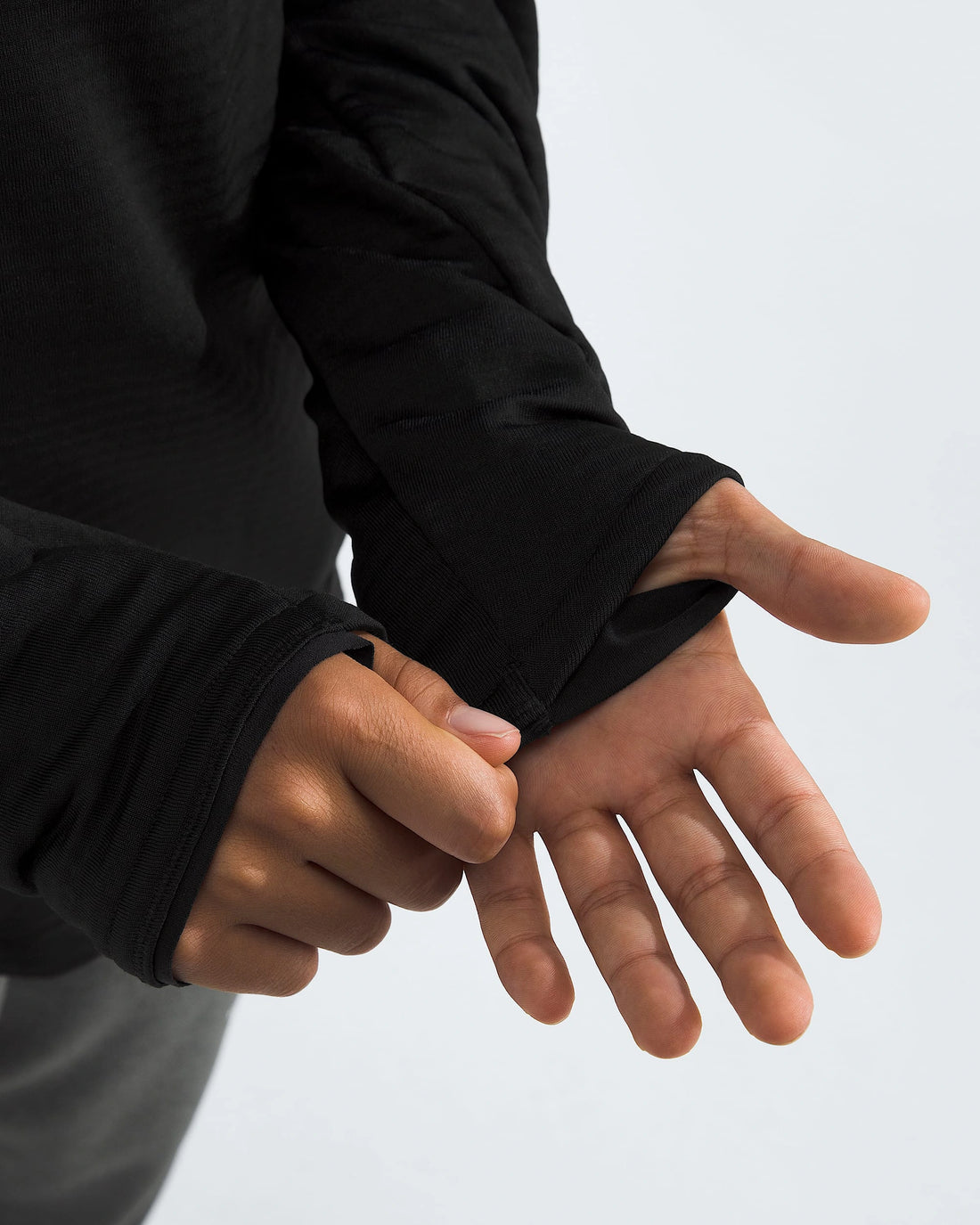 The North Face Kids' Hike Mid Layer Full-Zip in TNF Black — modelalt5 view