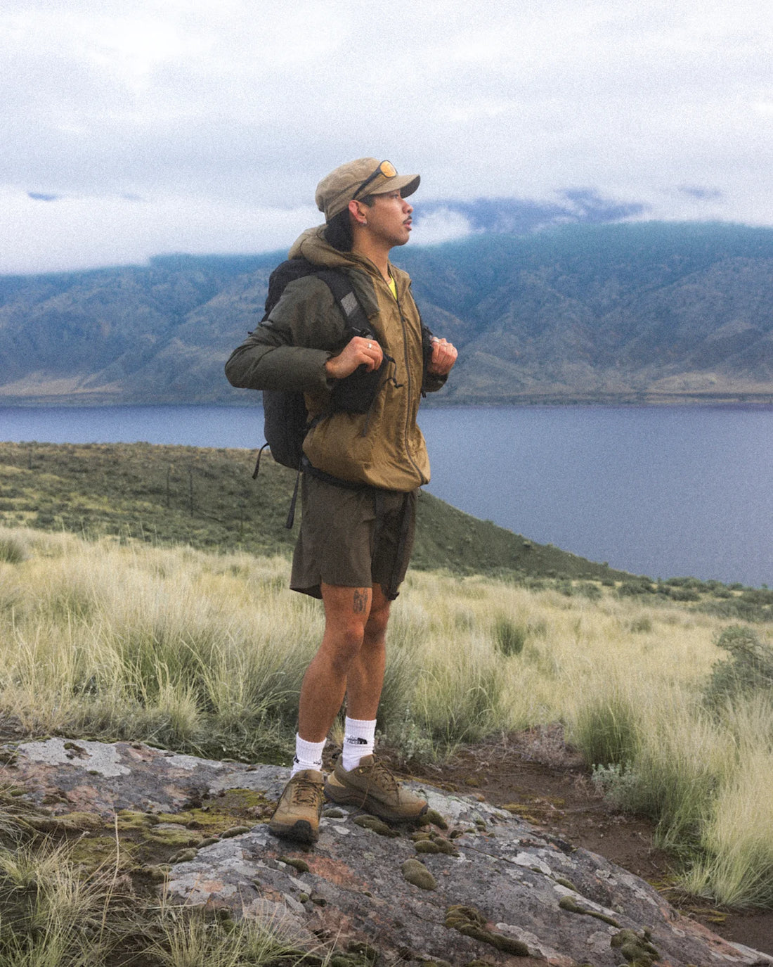 The North Face Men's Ridgelite FUTUREFLEECE Wind Jacket in Cedar/New Taupe Green, outdoor trail view