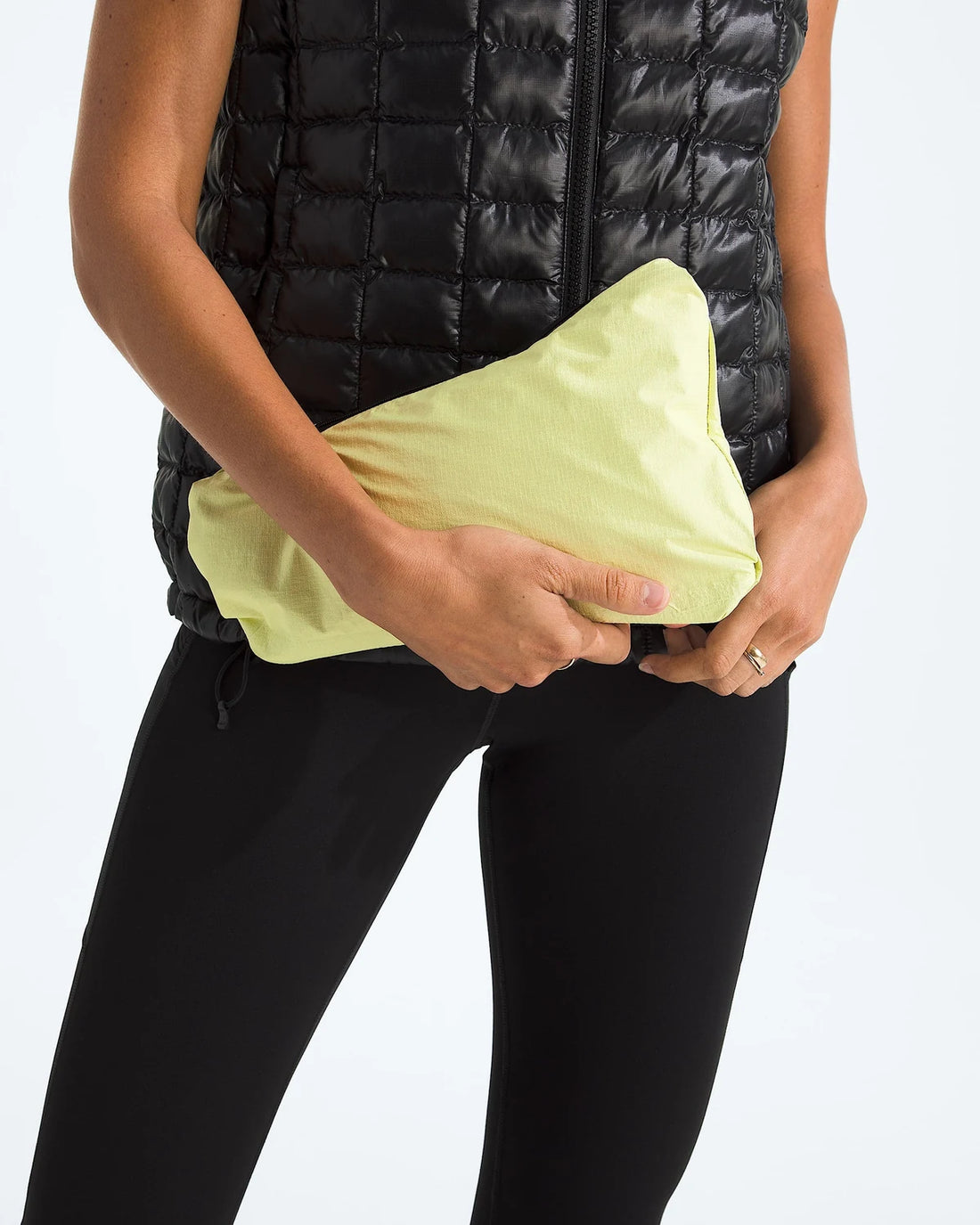 Women’s Ridgelite WP Jacket in Lemon Mist/TNF Black - Modelalt6