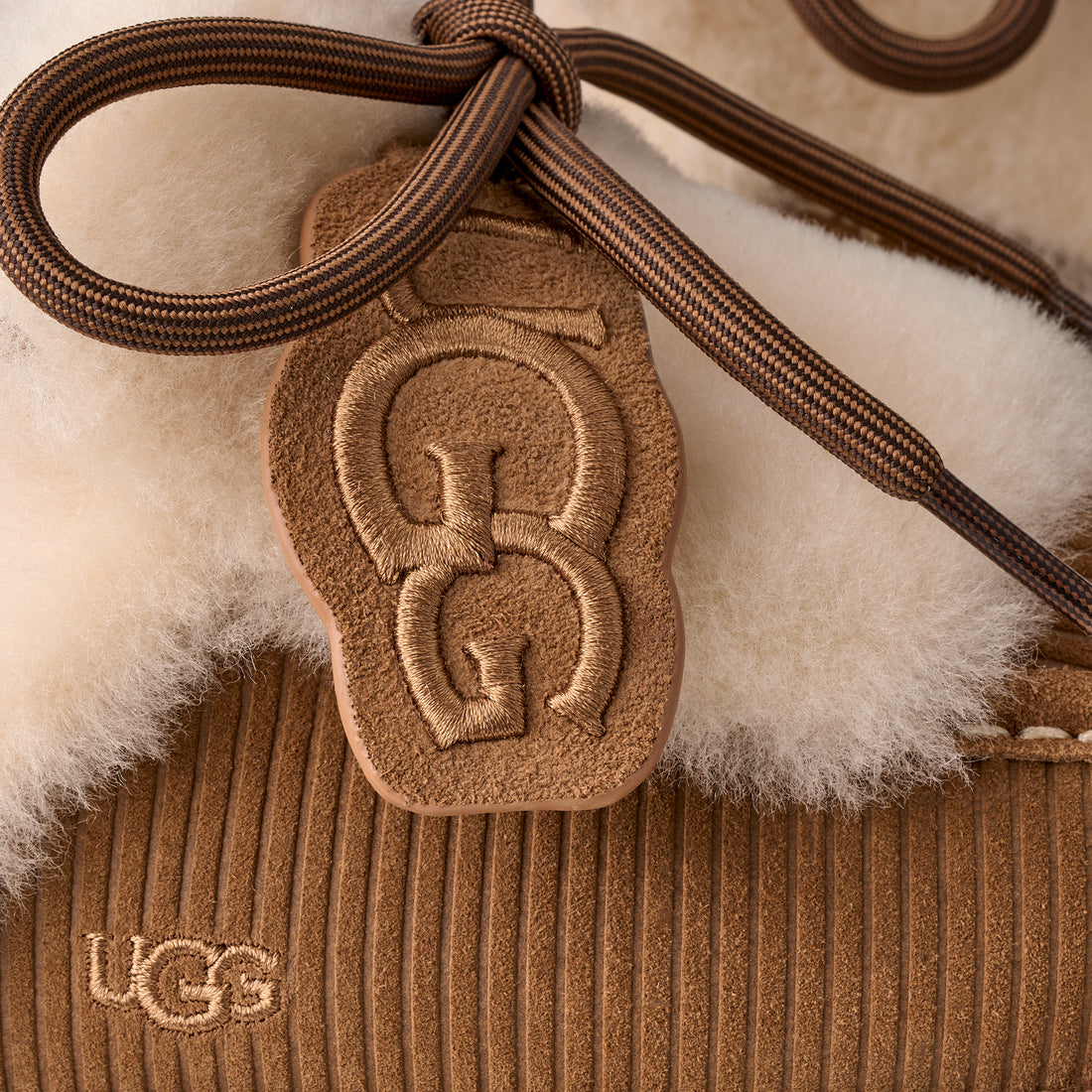 UGG Women's Disquette Heritage Chestnut — detail