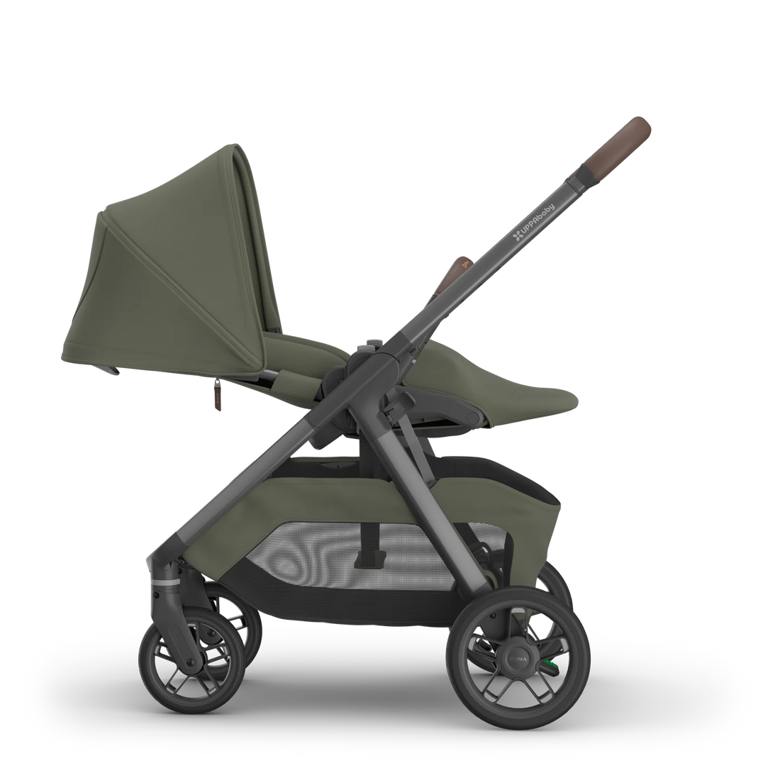 UPPAbaby Kona Evelyn — Side newborn seat configuration