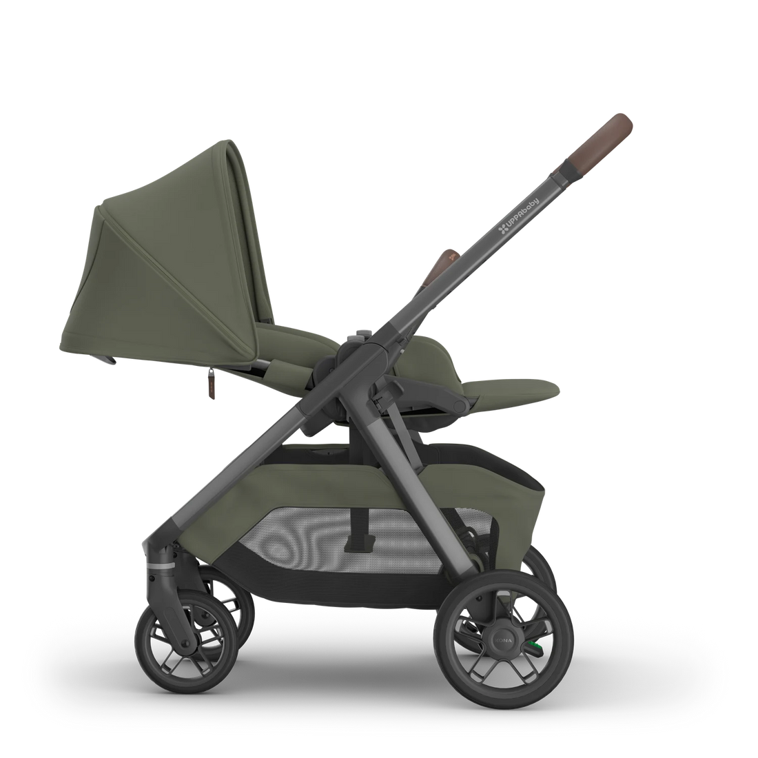 UPPAbaby Kona Evelyn — Side parent-facing seat reclined