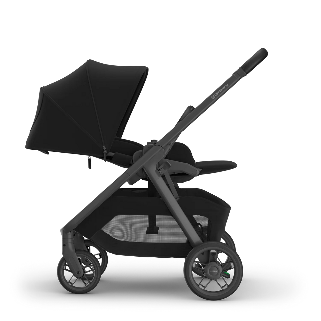 UPPAbaby Kona James — Side parent-facing seat reclined with canopy extended