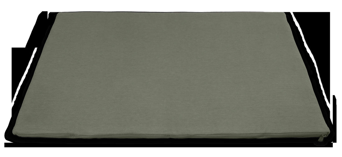 UPPAbaby Remi V2 Playard in Maddie Green Soft Knit - breathable mattress