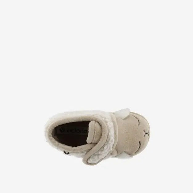 Victoria Ojala Animals Slippers Beige; plush-lined baby slippers with animal-face detail, shown from top to highlight cozy interior.