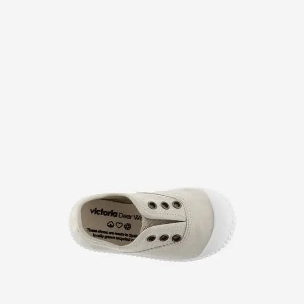 Victoria Shoes Rubber-Toecap Canvas Hielo baby sneakers, white canvas with rubber toe cap, top-down view.